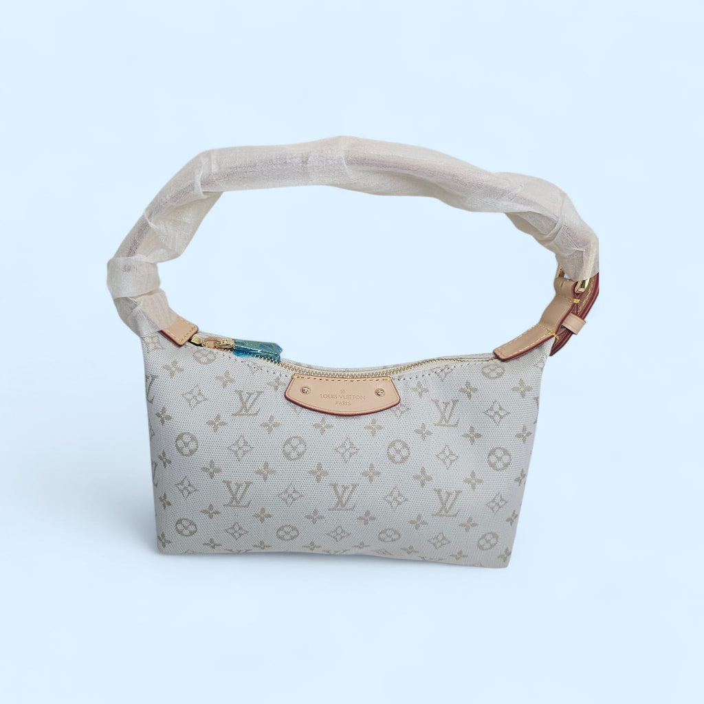 Beige Monogram Shoulder Bag for Women – Designer Inspired Handbag with Fixed Strap & Gold Zipper.